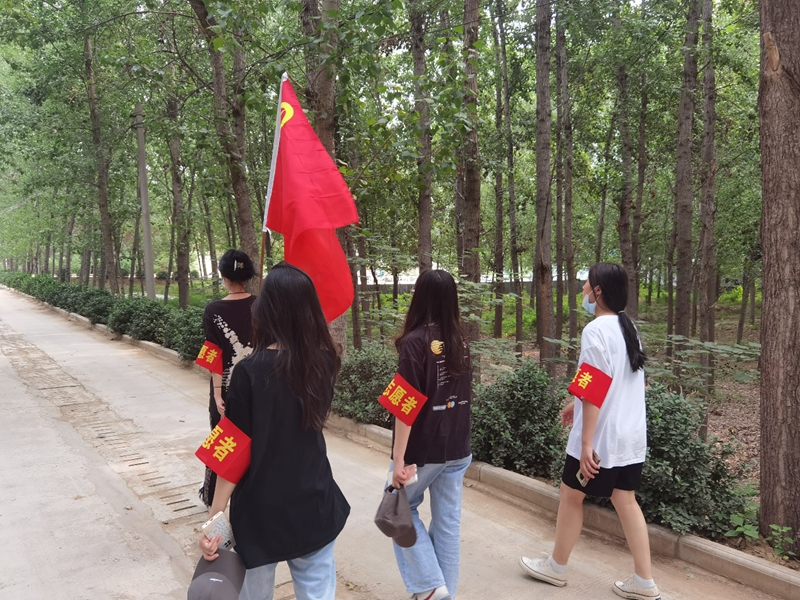 永远跟党走奋进新时代——墙绘艺术进基层美丽乡村添新景(图3)