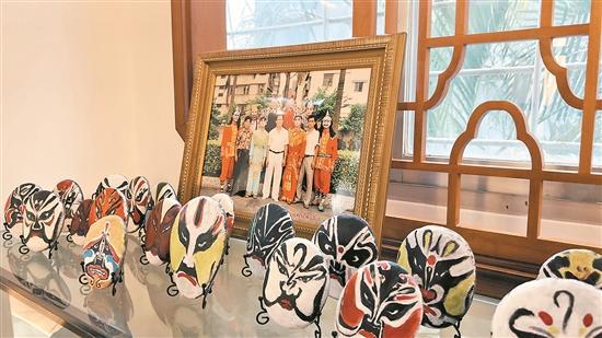 陈来发:“爆红”让英歌舞顺时而变|走进名家工作室⑧(图2) 陈来发:“爆红”让英歌舞顺时而变|走进名家工作室⑧(图2)