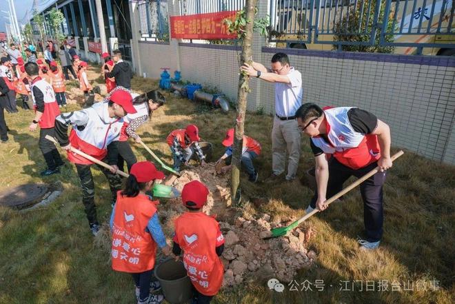 台山四九:描绘森林城镇画卷每万人拥有“绿”217公里(图2) 台山四九:描绘森林城镇画卷每万人拥有“绿”217公里(图2)