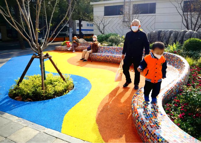 如何让“边角料”空间焕发新生?杨浦这个街道这么干→(图5) 如何让“边角料”空间焕发新生?杨浦这个街道这么干→(图5)