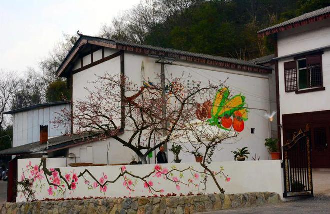 桃花荟·春光好 桃花墙上“开”!龙泉山农家院落美如“画”(图8) 桃花荟·春光好 桃花墙上“开”!龙泉山农家院落美如“画”(图8)