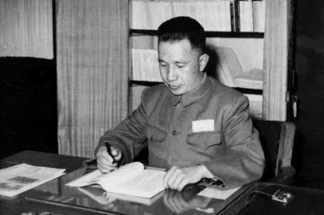 99年台湾开一家咖啡馆以毛主席命名火柴盒上印字更令人惊喜(图8)