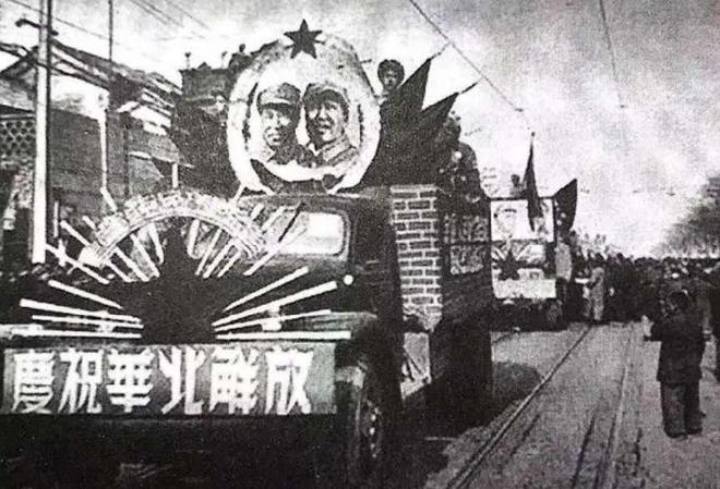 99年台湾开一家咖啡馆以毛主席命名火柴盒上印字更令人惊喜(图7)