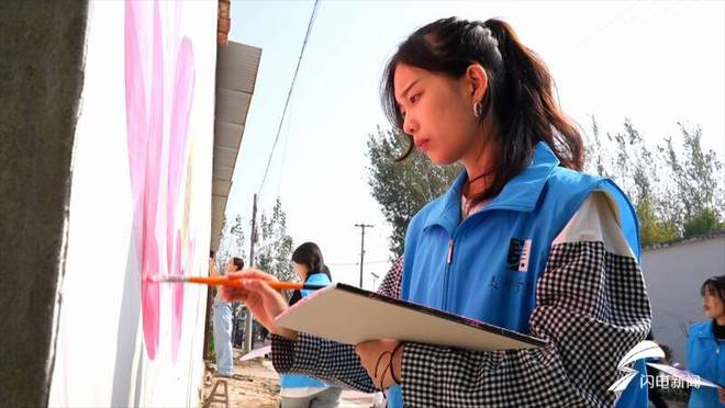 平原县:多彩墙绘描底色美丽乡村入画来(图2) 平原县:多彩墙绘描底色美丽乡村入画来(图2)
