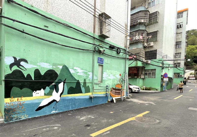 珠海金湾:大学生志愿者手绘创意艺术墙画(图3) 珠海金湾:大学生志愿者手绘创意艺术墙画(图3)