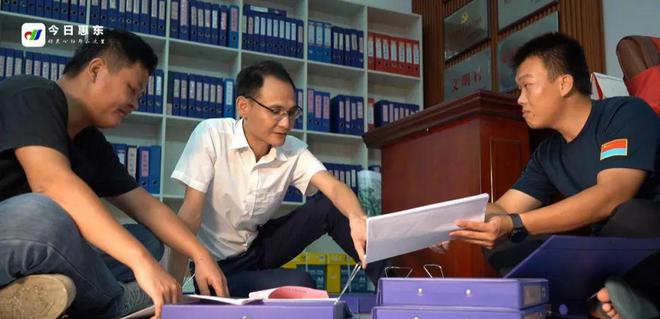 【惠东“身边好党员”系列报道】“百变”书记——陈俊林(图2) 【惠东“身边好党员”系列报道】“百变”书记——陈俊林(图2)