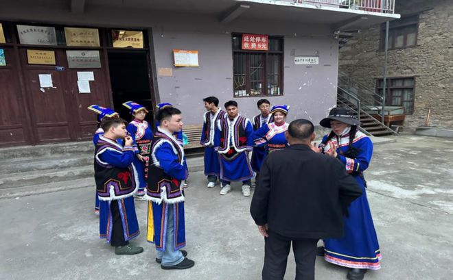 暑期“三下乡”(下) 相约今夏川影人以艺术之力服务乡村(图7) 暑期“三下乡”(下) 相约今夏川影人以艺术之力服务乡村(图7)