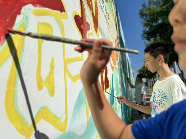 丰台区“学子回家”青年师生手绘南中轴(图2)