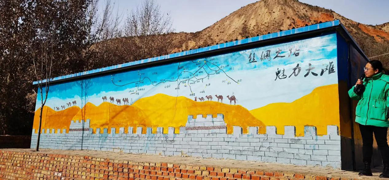 兰州市西固区 彩绘上墙 扮靓美丽乡村(图3) 兰州市西固区 彩绘上墙 扮靓美丽乡村(图3)