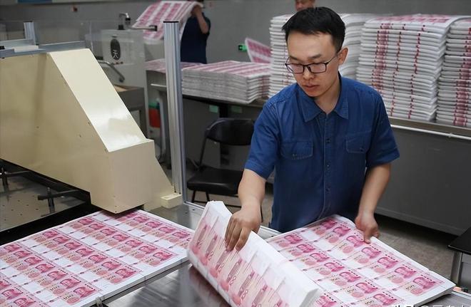 大翻盘!彭云鹏3087亿人民币身家超越李嘉诚问鼎海外华人首富(图3) 大翻盘!彭云鹏3087亿人民币身家超越李嘉诚问鼎海外华人首富(图3)