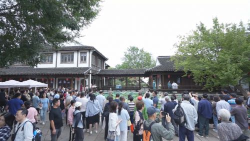 北望市集国庆狂欢悦享传统韵味与现代风情(图2)
