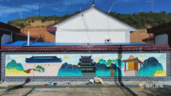 兰州大学“和美乡村美丽画卷”大型墙绘主题活动纪实(图8) 兰州大学“和美乡村美丽画卷”大型墙绘主题活动纪实(图8)