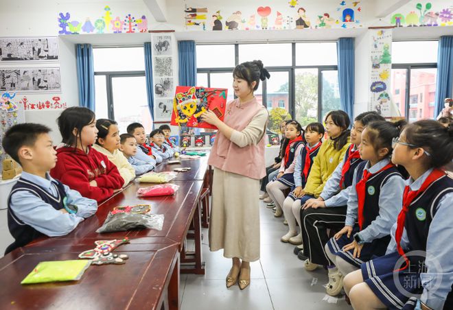 “美术生”扎根乡村7载以艺术之名放飞乡村梦想(图6) “美术生”扎根乡村7载以艺术之名放飞乡村梦想(图6)