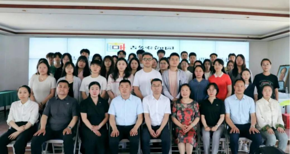 长春电子科技学院这样助力乡村振兴!(图8) 长春电子科技学院这样助力乡村振兴!(图8)