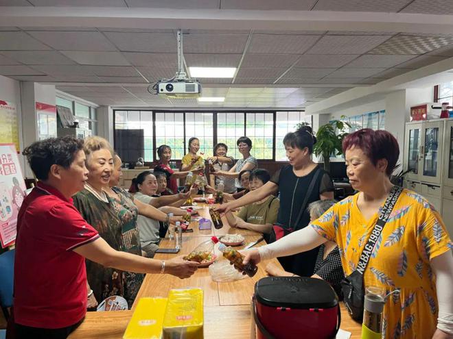 工作月报了解成都根与芽在8月份的10项工作(图10) 工作月报了解成都根与芽在8月份的10项工作(图10)