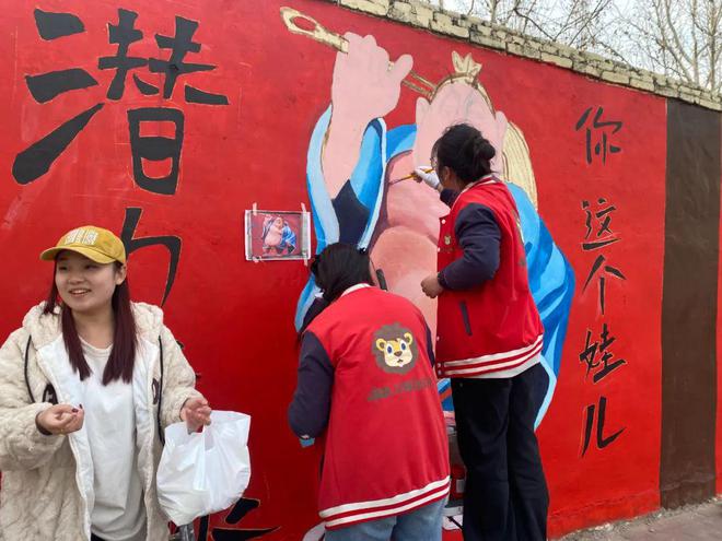 完工!超大哪吒墙绘就在日照这里→(图5) 完工!超大哪吒墙绘就在日照这里→(图5)